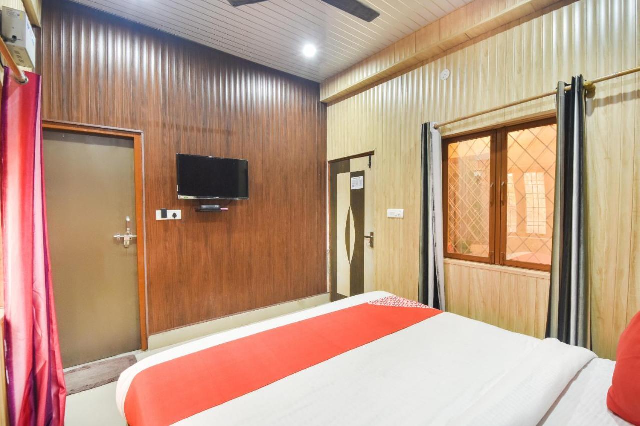 Oyo Flagship Yuvraj Inn Rajpur Екстер'єр фото