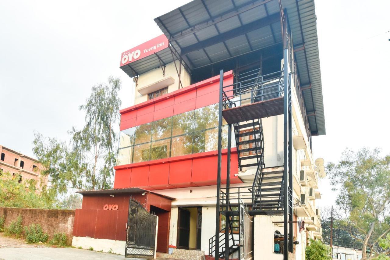 Oyo Flagship Yuvraj Inn Rajpur Екстер'єр фото